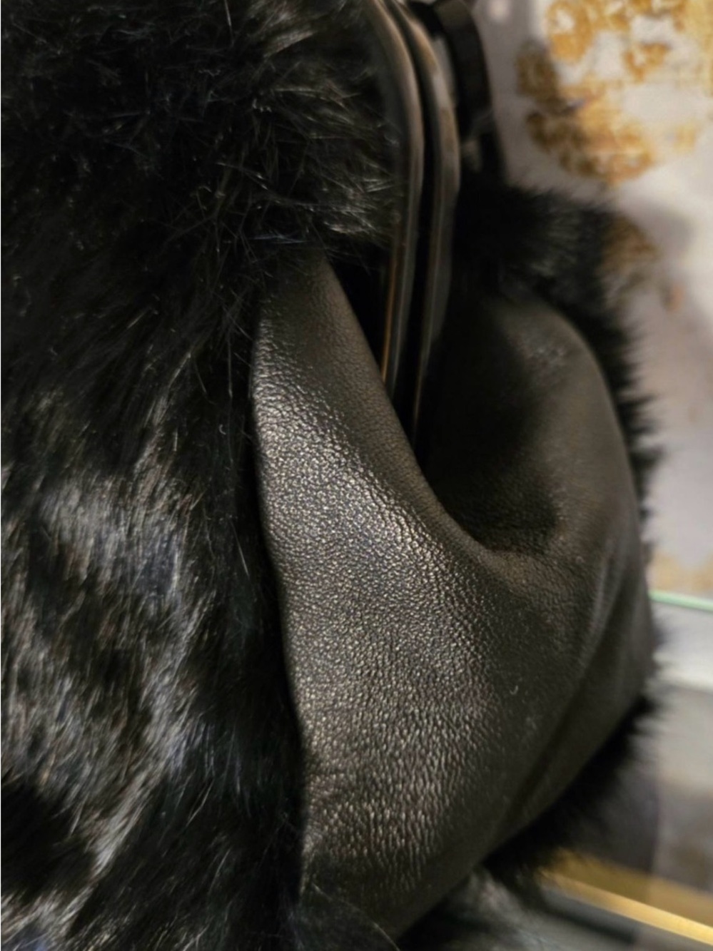 Unbranded Black real Fur & Patent Leather Shoulder Bag with Chain Strap - Picture 13 of 15